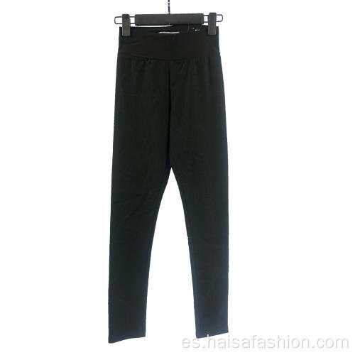 Pantalones negros delgados para damas